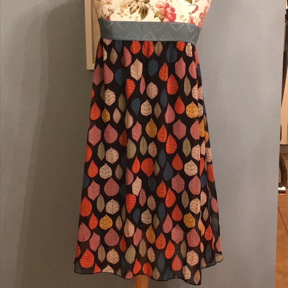 A Line Chiffon Lola multi colored leaves